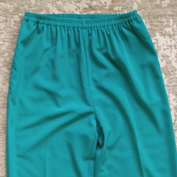 Appleseed's Petite Stretch Waistband Pants 8P Green - Picture 6 of 13
